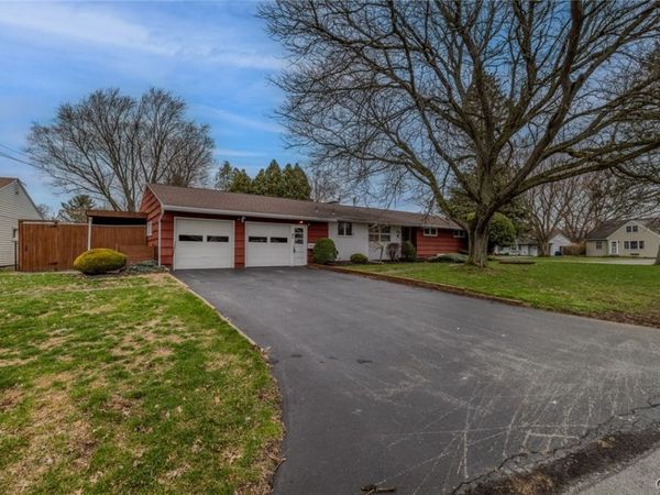 100 Augusta Drive, Syracuse, NY 13212