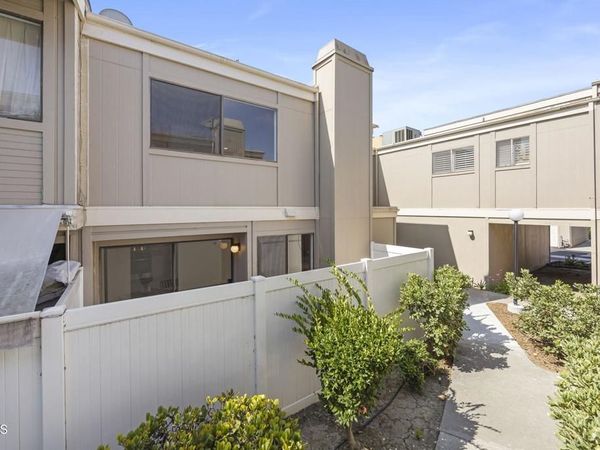 1466 San Simeon Court, Unit 4, Ventura, CA 93003