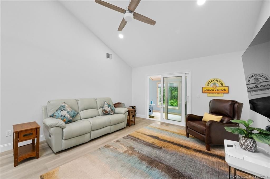 3289 NE Holly Creek Drive, Jensen Beach, FL 34957 Photo
