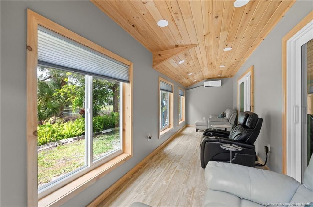 3289 NE Holly Creek Drive, Jensen Beach, FL 34957 Photo