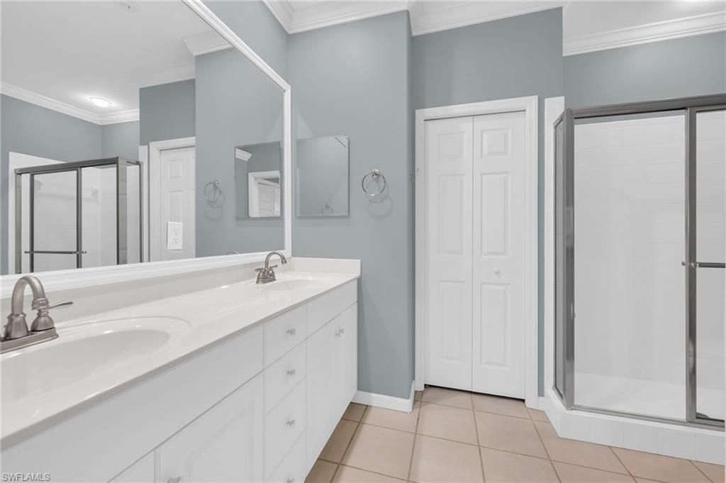 8253 Parkstone Pl, Unit 106, Naples, FL 34120 Photo