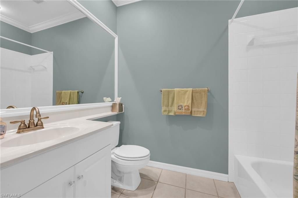 8253 Parkstone Pl, Unit 106, Naples, FL 34120 Photo