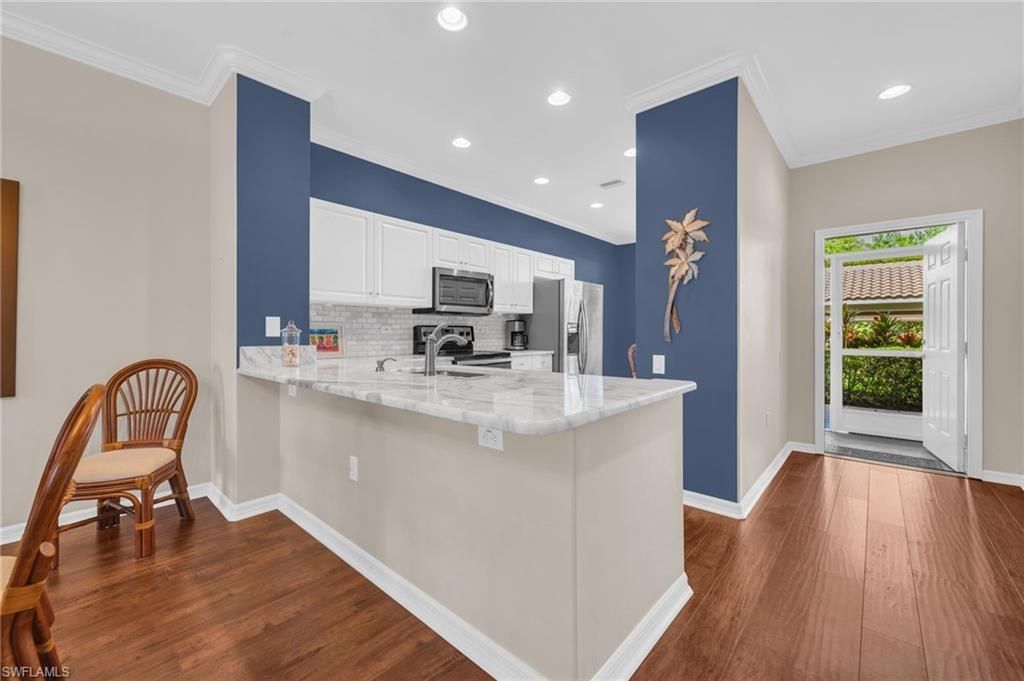 8253 Parkstone Pl, Unit 106, Naples, FL 34120 Photo
