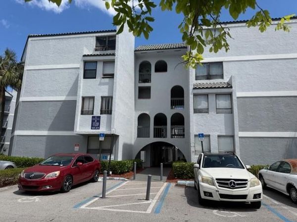 1720 N Congress Avenue, Unit 406, West Palm Beach, FL 33401