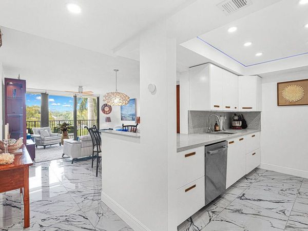 1101 River Reach Drive, Unit 311, Fort Lauderdale, FL 33315