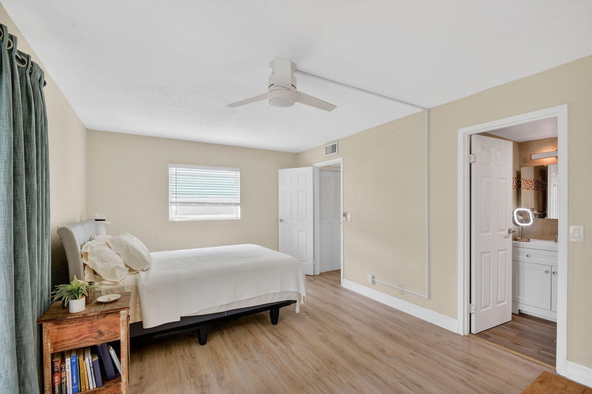 582 Monaco Way, Unit M, Delray Beach, FL 33446 Photo