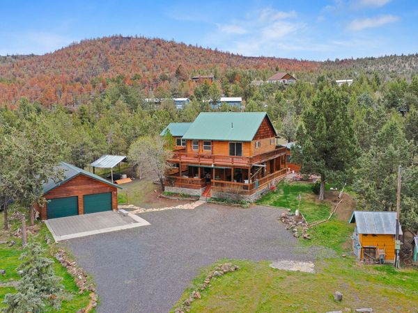 2260 SE Highland Road, Prineville, OR 97754