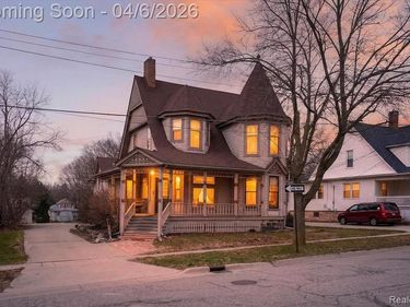 221 N Cherry Street, Flushing, MI 48433