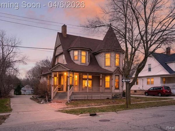 221 N Cherry Street, Flushing, MI 48433