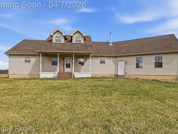 8455 Taft Road, Ovid Twp, MI 48866