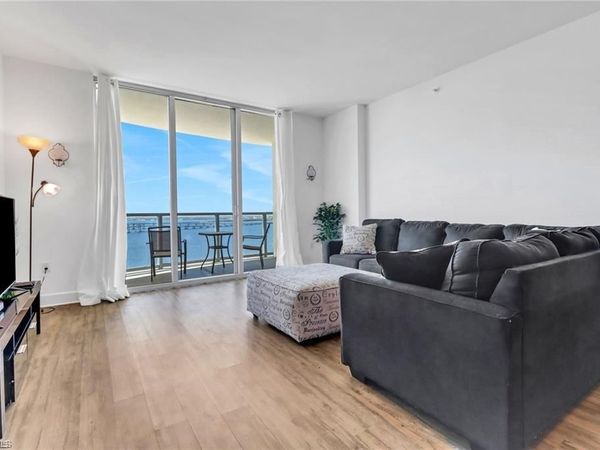 3000 Oasis Grand BLVD , Unit 2004, FORT MYERS, FL 33916