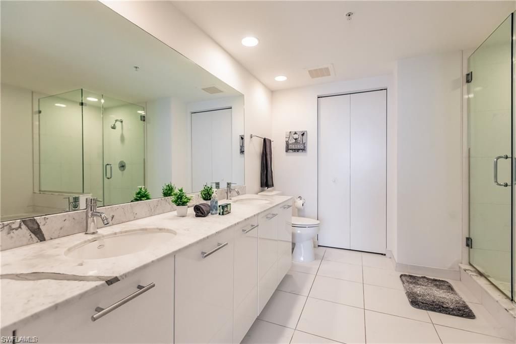 3000 Oasis Grand Blvd, Unit 2004, Fort Myers, FL 33916 Photo
