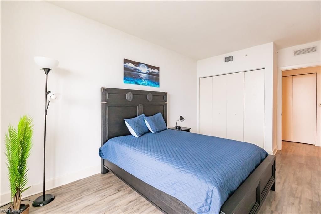 3000 Oasis Grand Blvd, Unit 2004, Fort Myers, FL 33916 Photo