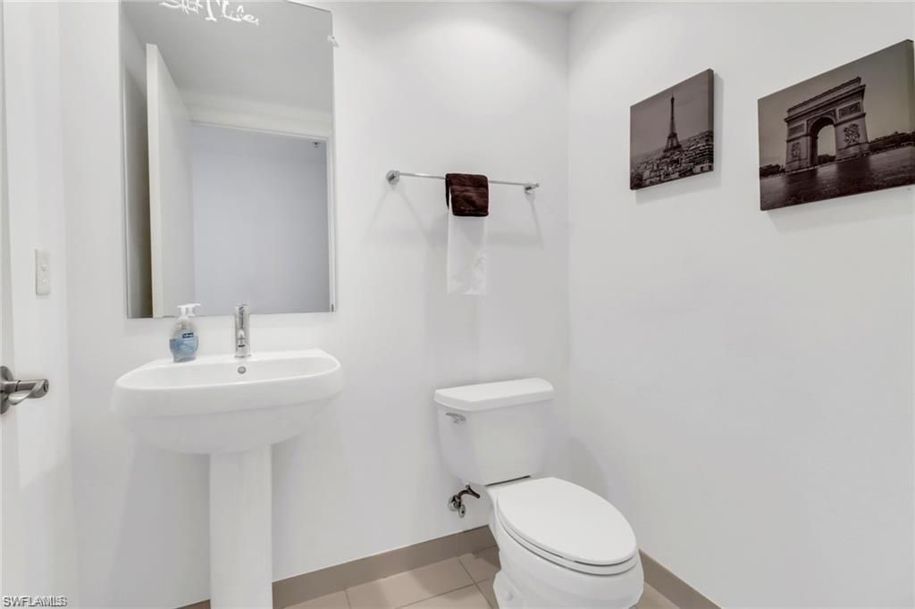 3000 Oasis Grand Blvd, Unit 2004, Fort Myers, FL 33916 Photo