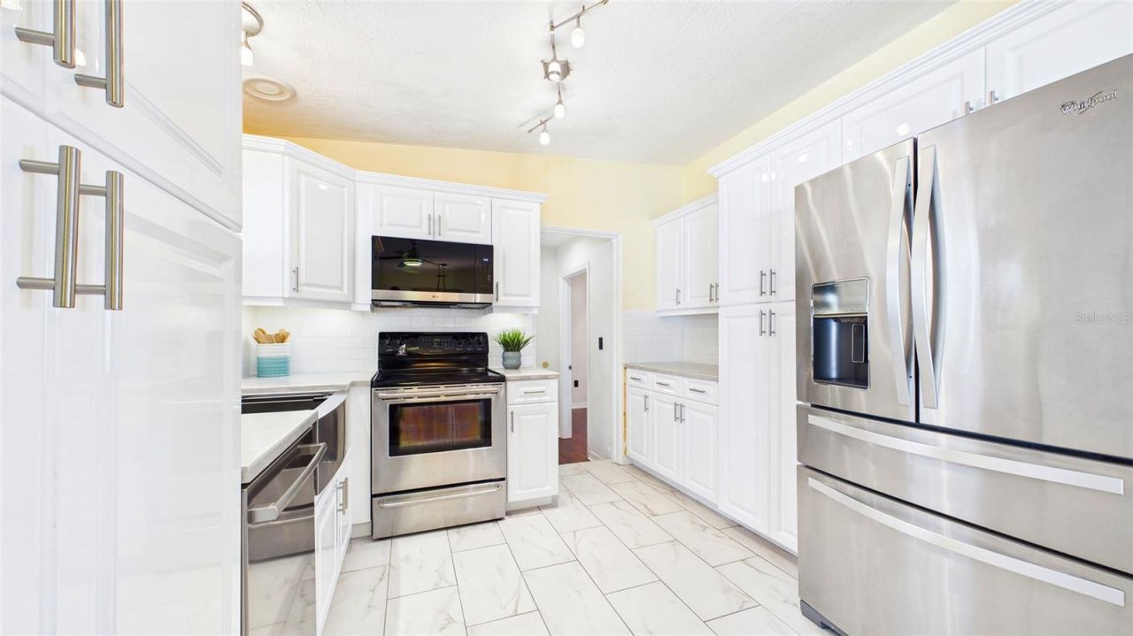 6447 17th Place N, Saint Petersburg, FL 33710 Photo