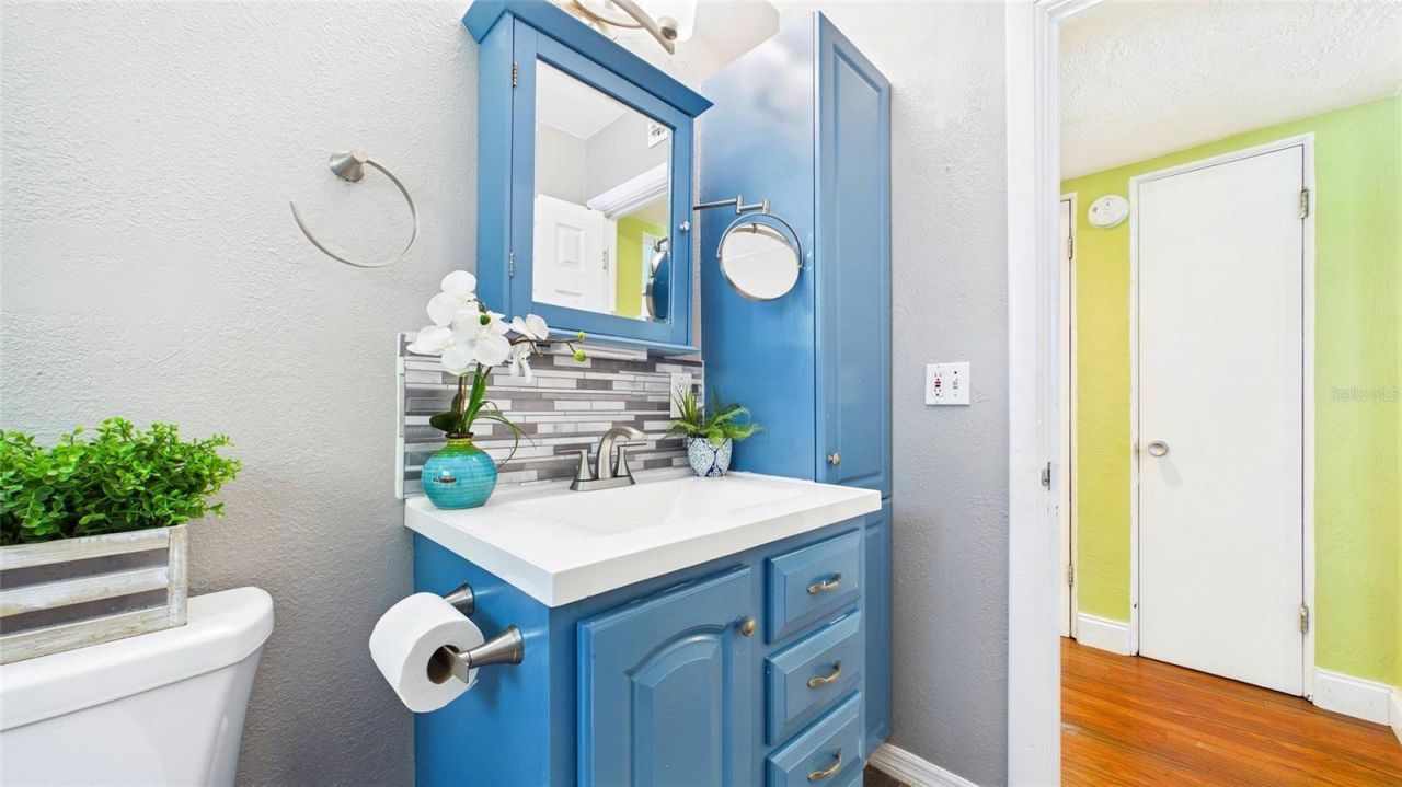 6447 17th Place N, Saint Petersburg, FL 33710 Photo