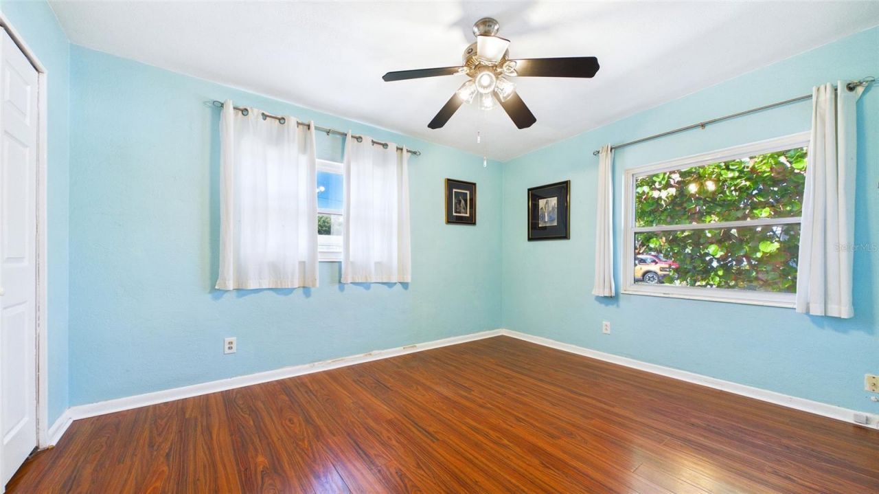 6447 17th Place N, Saint Petersburg, FL 33710 Photo