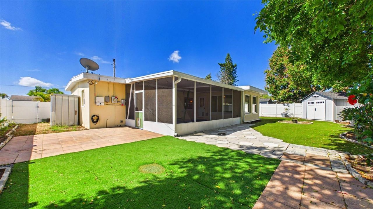 6447 17th Place N, Saint Petersburg, FL 33710 Photo