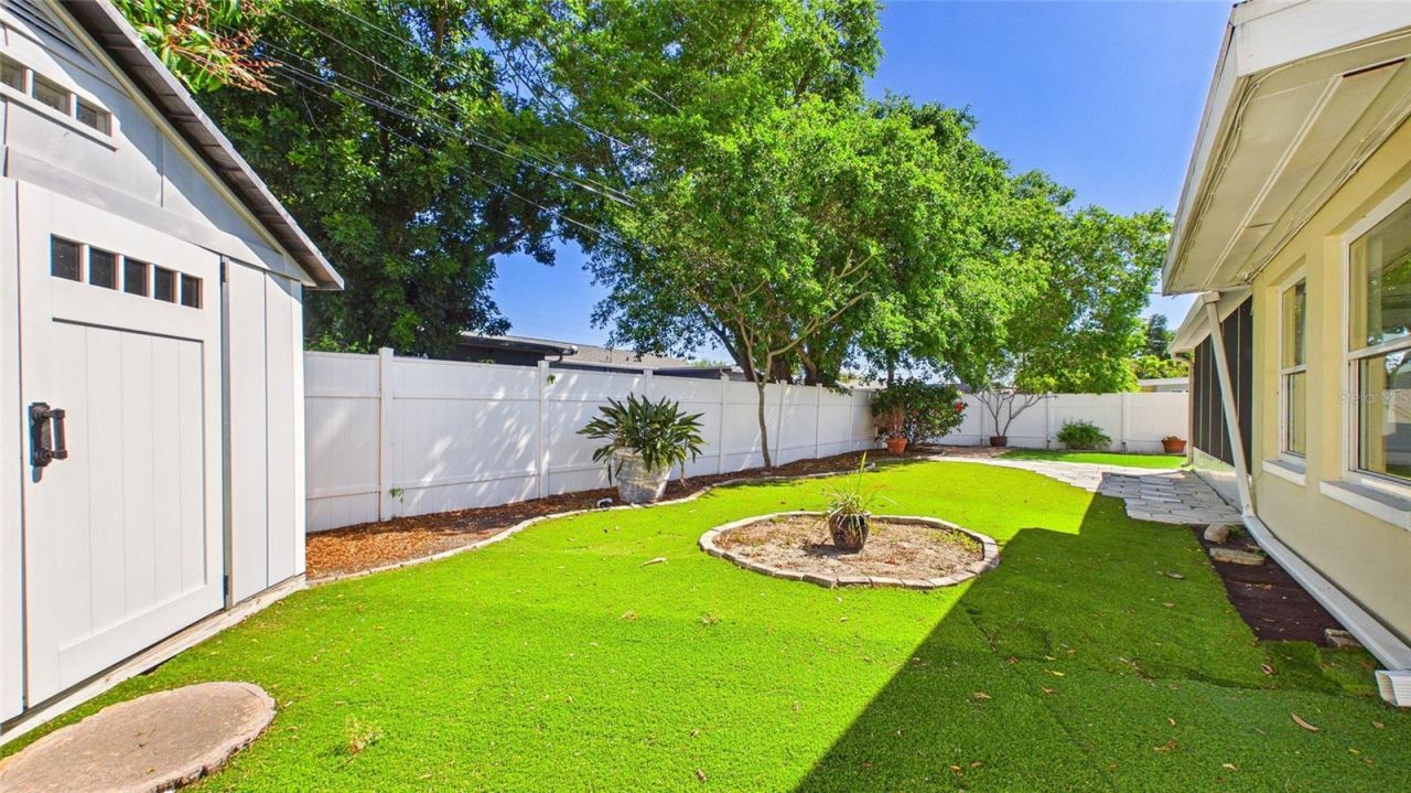 6447 17th Place N, Saint Petersburg, FL 33710 Photo