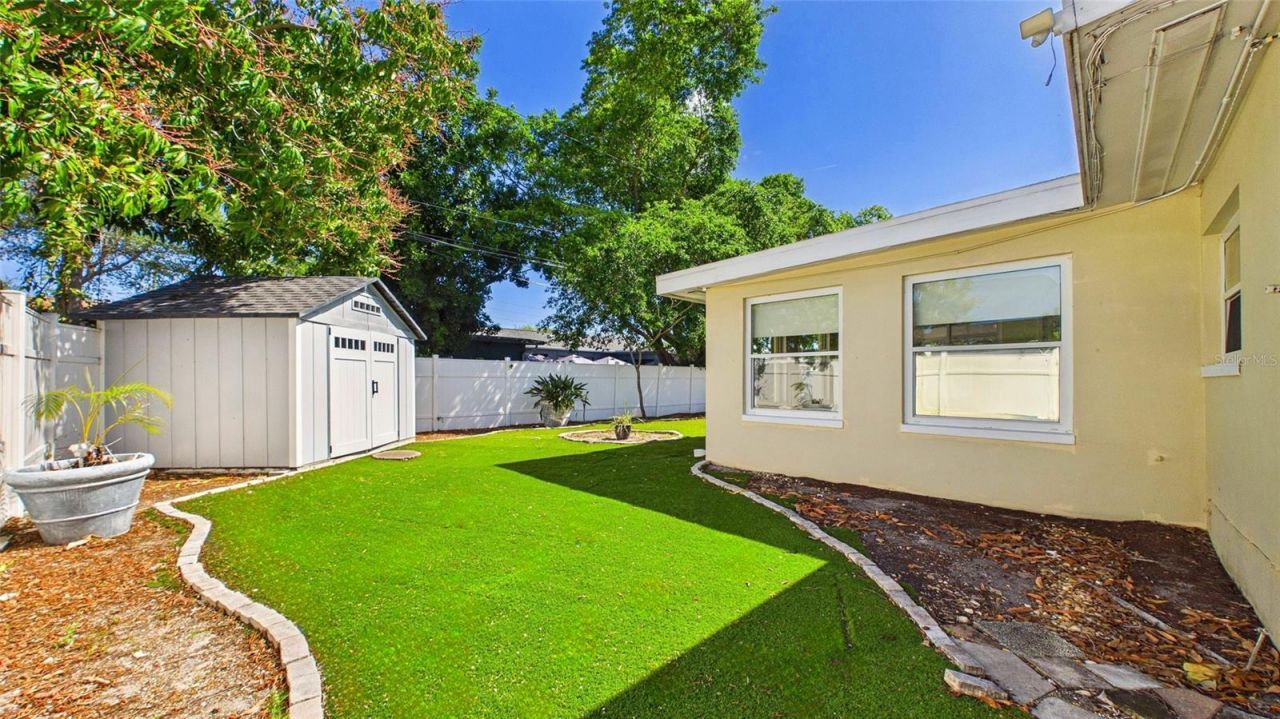 6447 17th Place N, Saint Petersburg, FL 33710 Photo