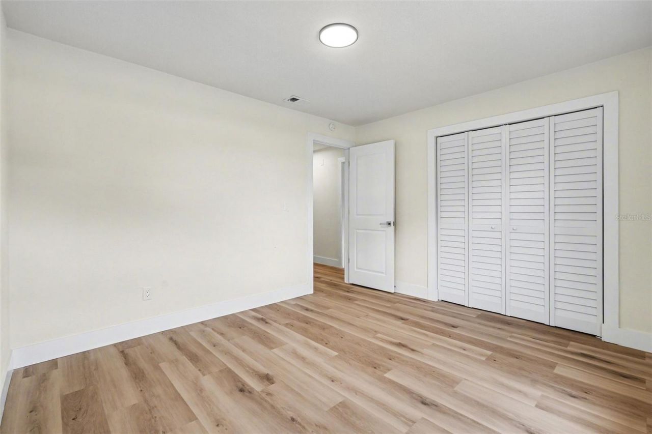 707 Queens Court, Seffner, FL 33584 Photo