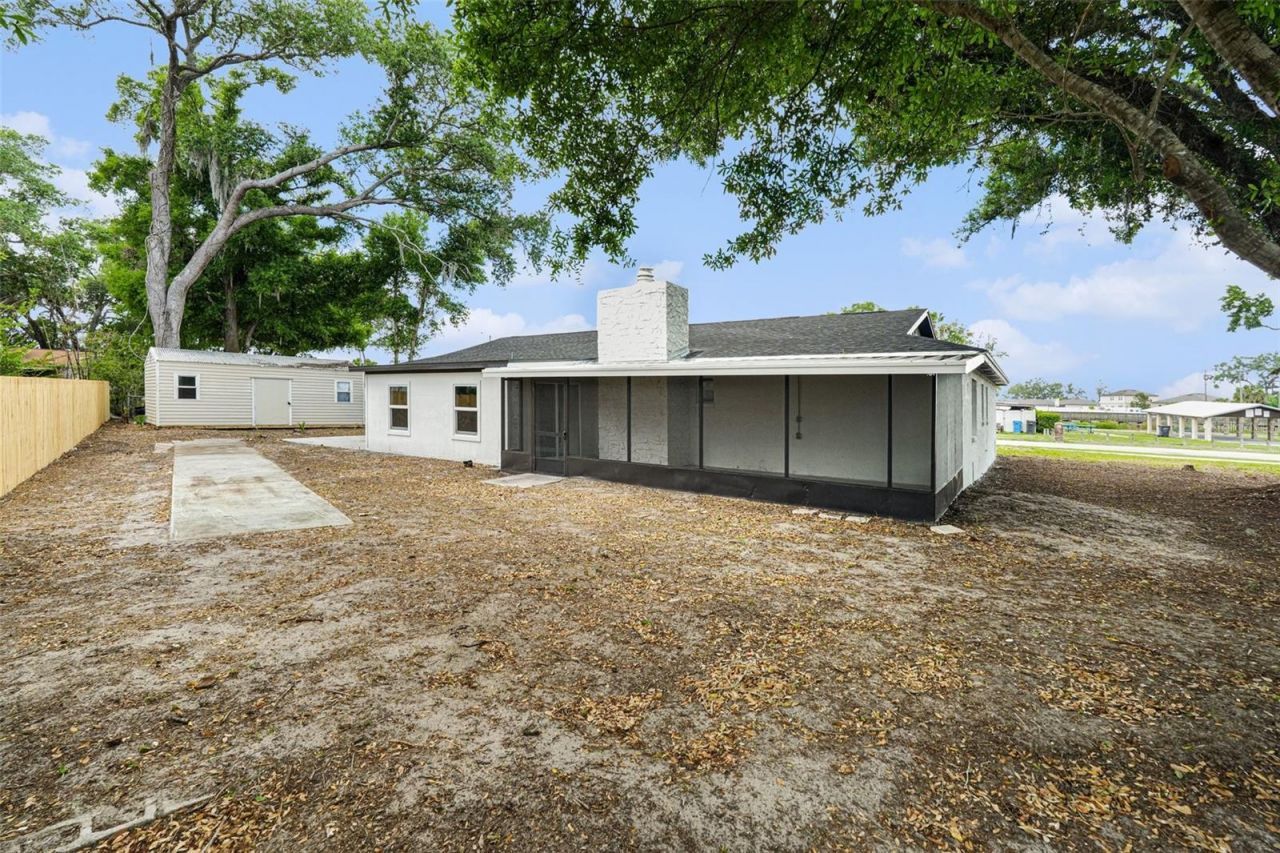 707 Queens Court, Seffner, FL 33584 Photo