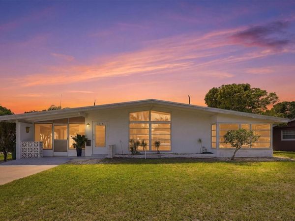 3876 PRUDENCE DRIVE, SARASOTA, FL 34235