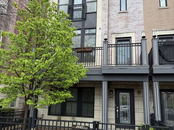 3445 N Whipple Street, Chicago, IL 60618