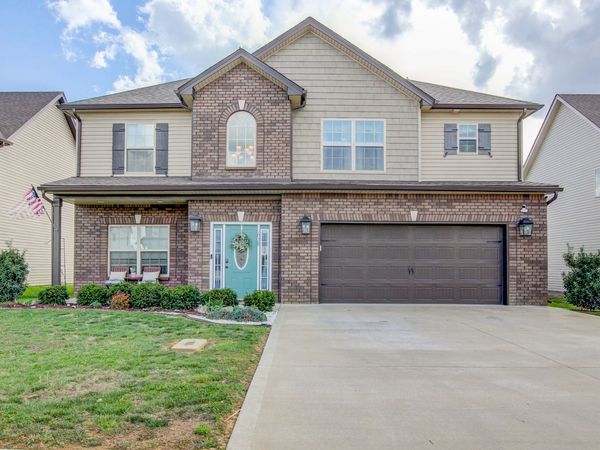1028 Spicer Dr , Clarksville, TN 37042
