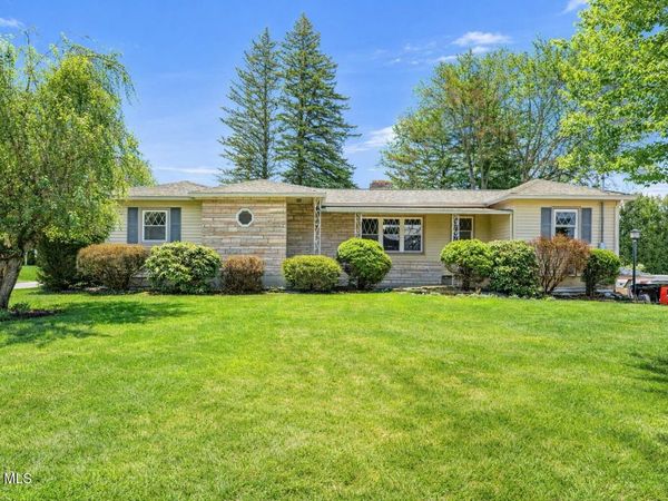 800 S Melcher Street, Johnstown, NY 12095