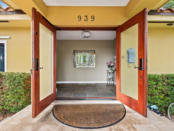 939 Buchanan Street, Hollywood, FL 33019