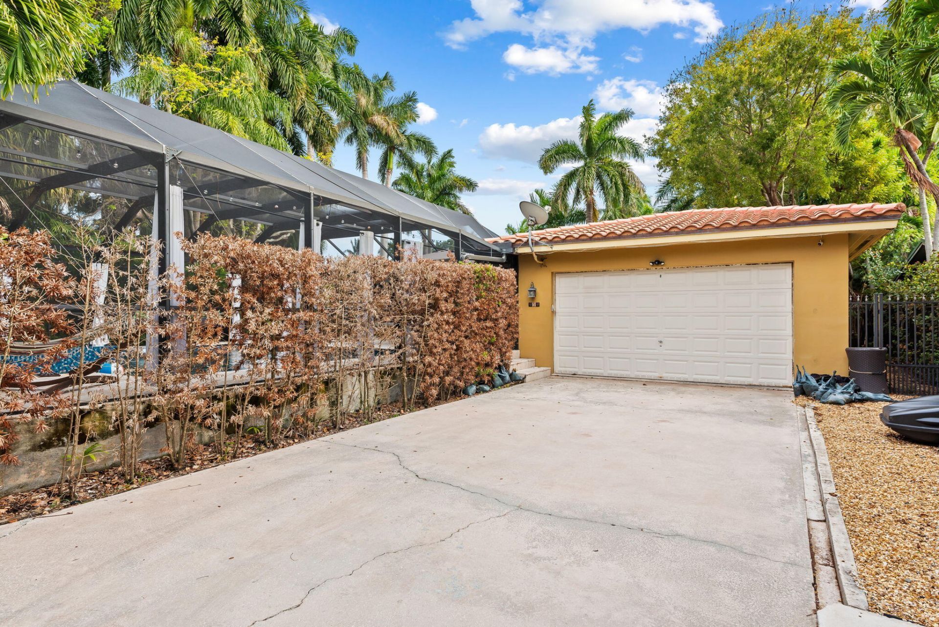 939 Buchanan Street, Hollywood, FL 33019 Photo