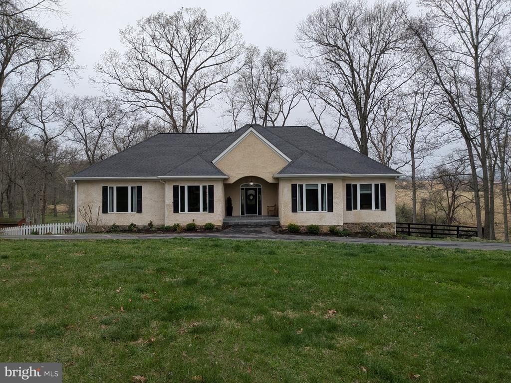 15657 PURCELLVILLE ROAD , HILLSBORO, VA 20132