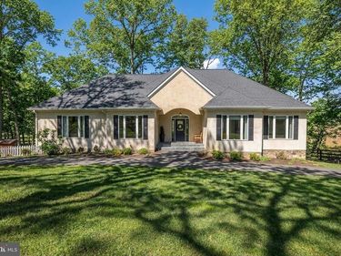 15657 PURCELLVILLE ROAD, HILLSBORO, VA 20132