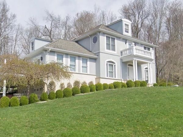 261 HICKORY HEIGHTS, BELINGTON, WV 26250