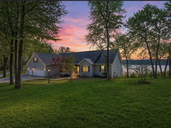 122 Holland Pt , Eureka Springs, AR 72631