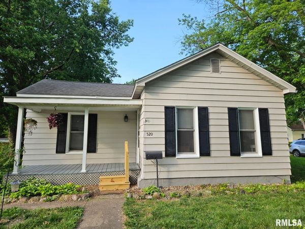 520 W BEECH Street, Chillicothe, IL 61523