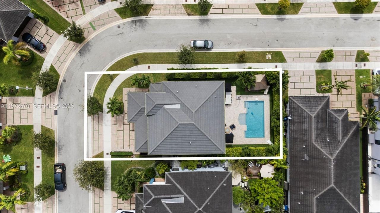 15450 NW 88th Ave, Miami Lakes, FL 33018 Photo