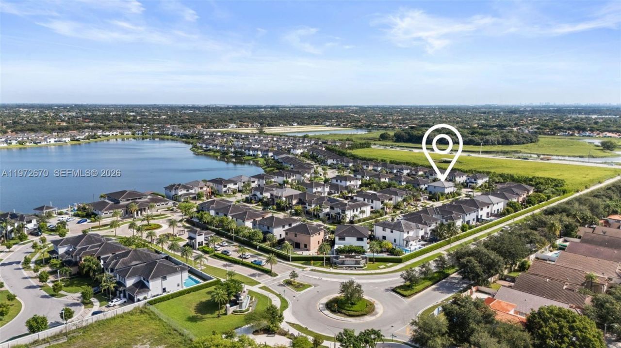 15450 NW 88th Ave, Miami Lakes, FL 33018 Photo