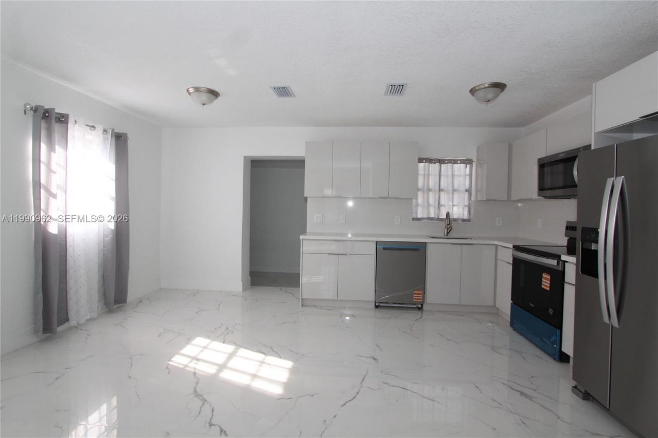 530 NW 10th Ave , Boynton Beach, FL 33435 Photo