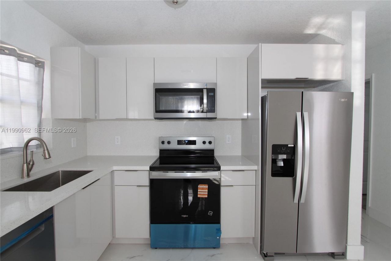 530 NW 10th Ave , Boynton Beach, FL 33435 Photo