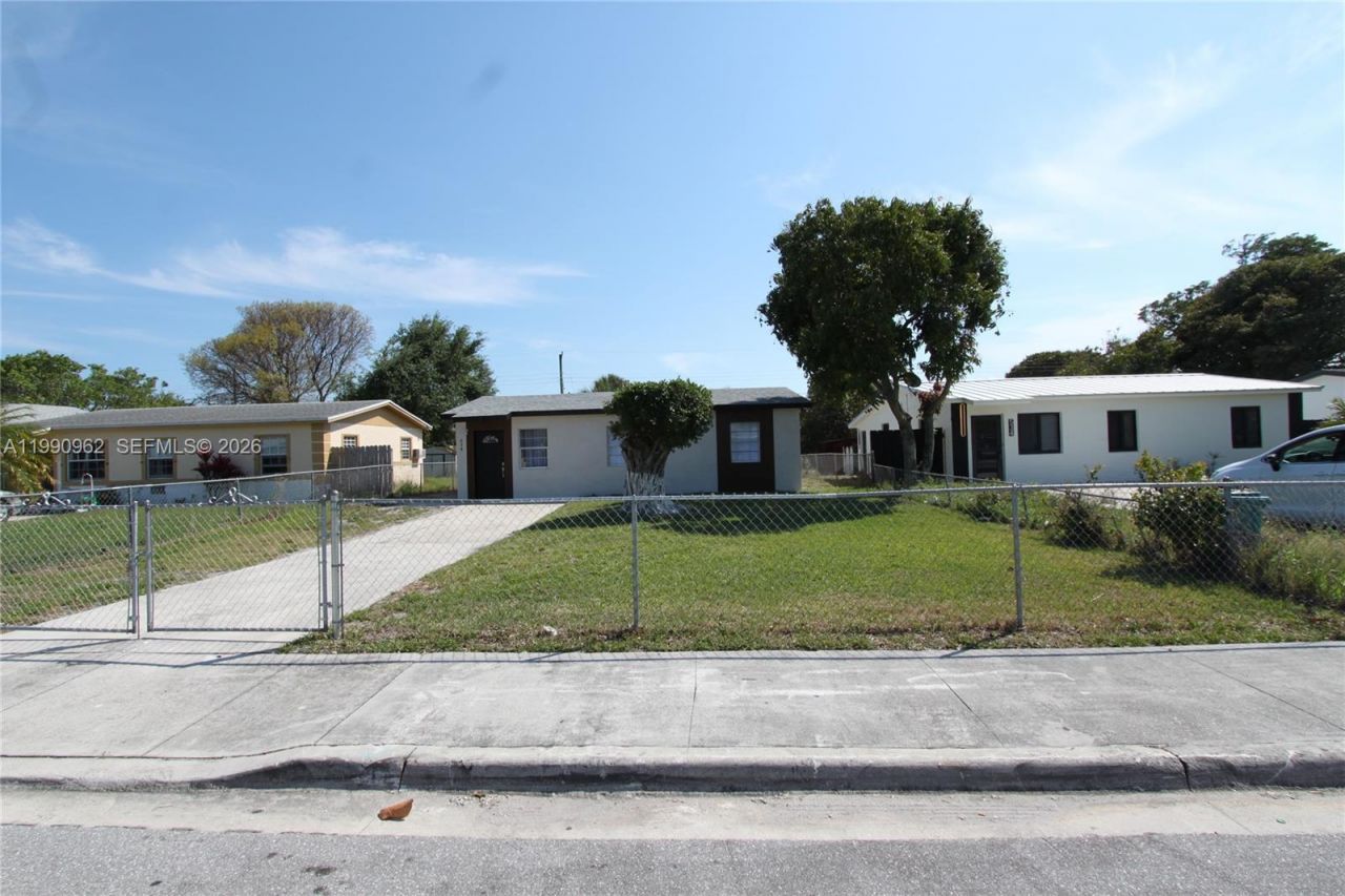 530 NW 10th Ave , Boynton Beach, FL 33435 Photo