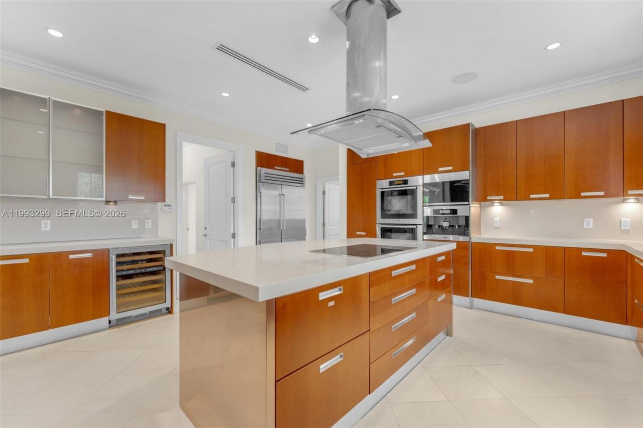 797 Ridgewood Rd , Unit ., Key Biscayne, FL 33149 Photo