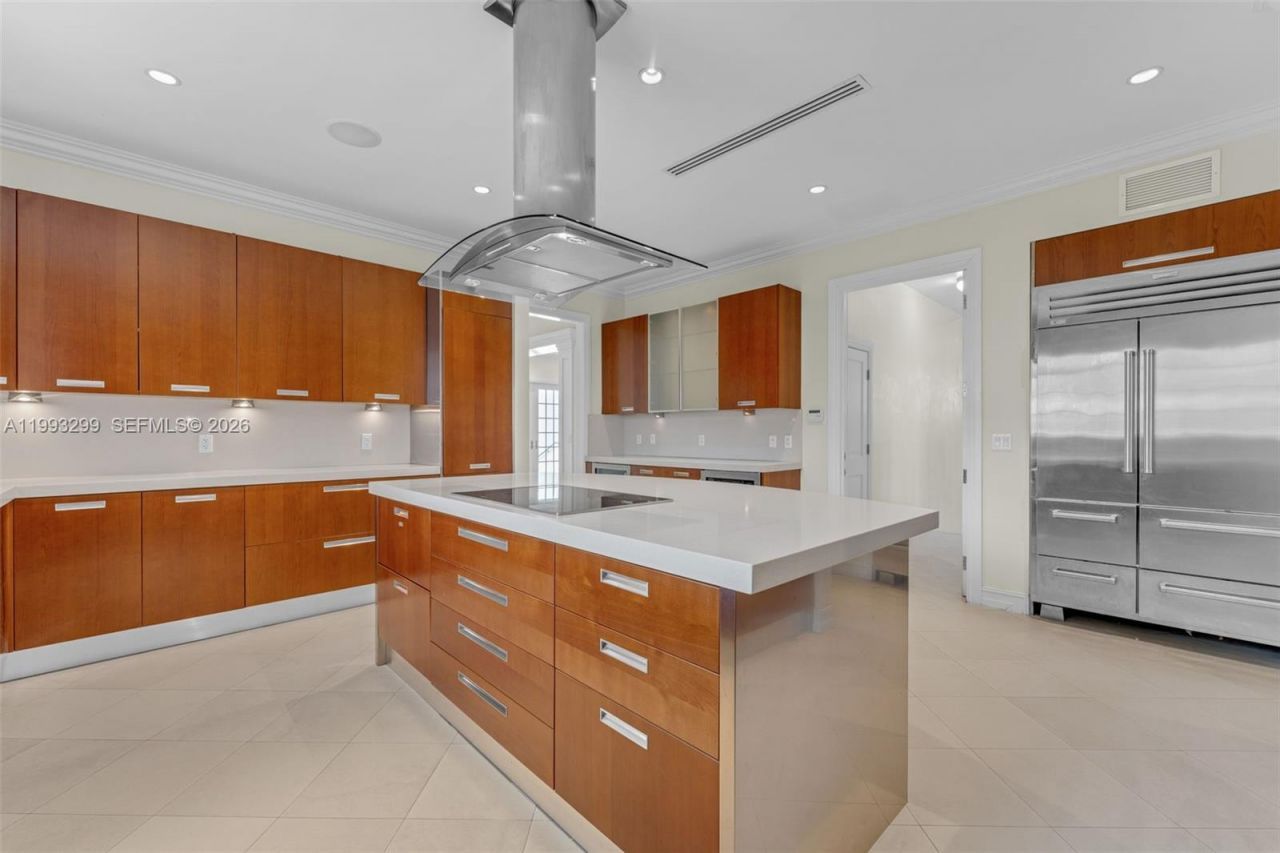 797 Ridgewood Rd , Unit ., Key Biscayne, FL 33149 Photo