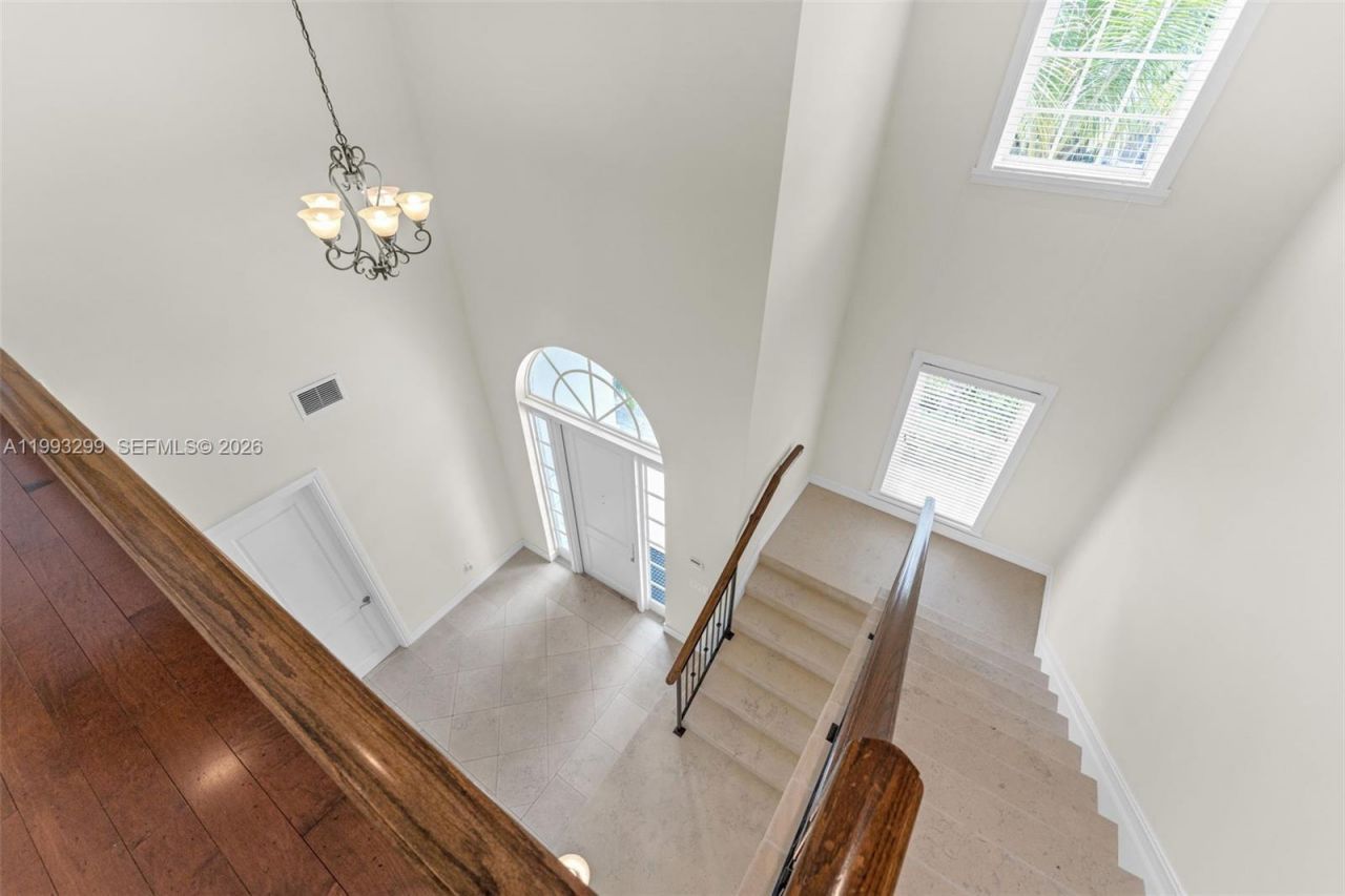 797 Ridgewood Rd , Unit ., Key Biscayne, FL 33149 Photo