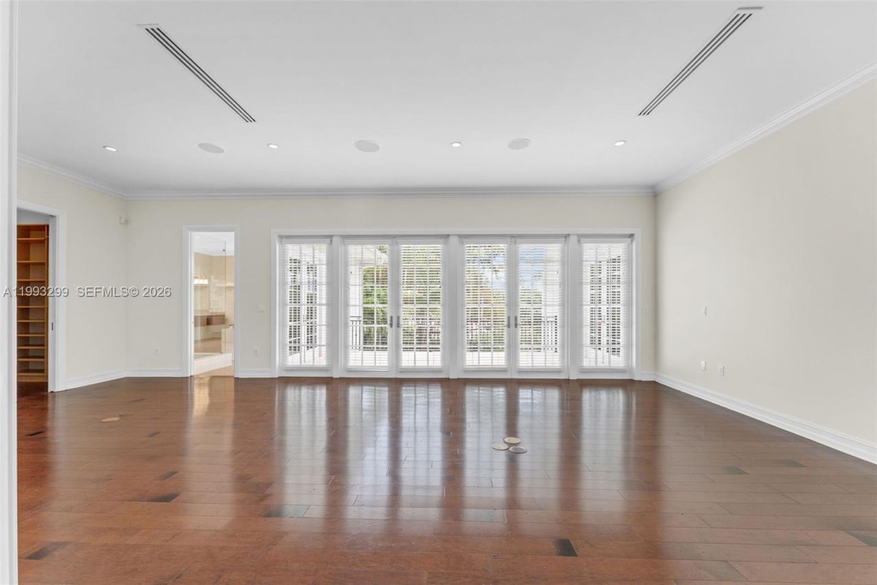 797 Ridgewood Rd , Unit ., Key Biscayne, FL 33149 Photo