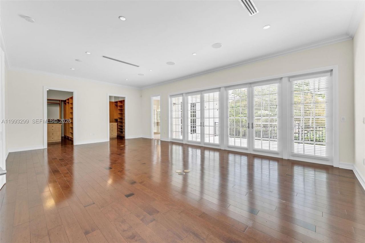 797 Ridgewood Rd , Unit ., Key Biscayne, FL 33149 Photo