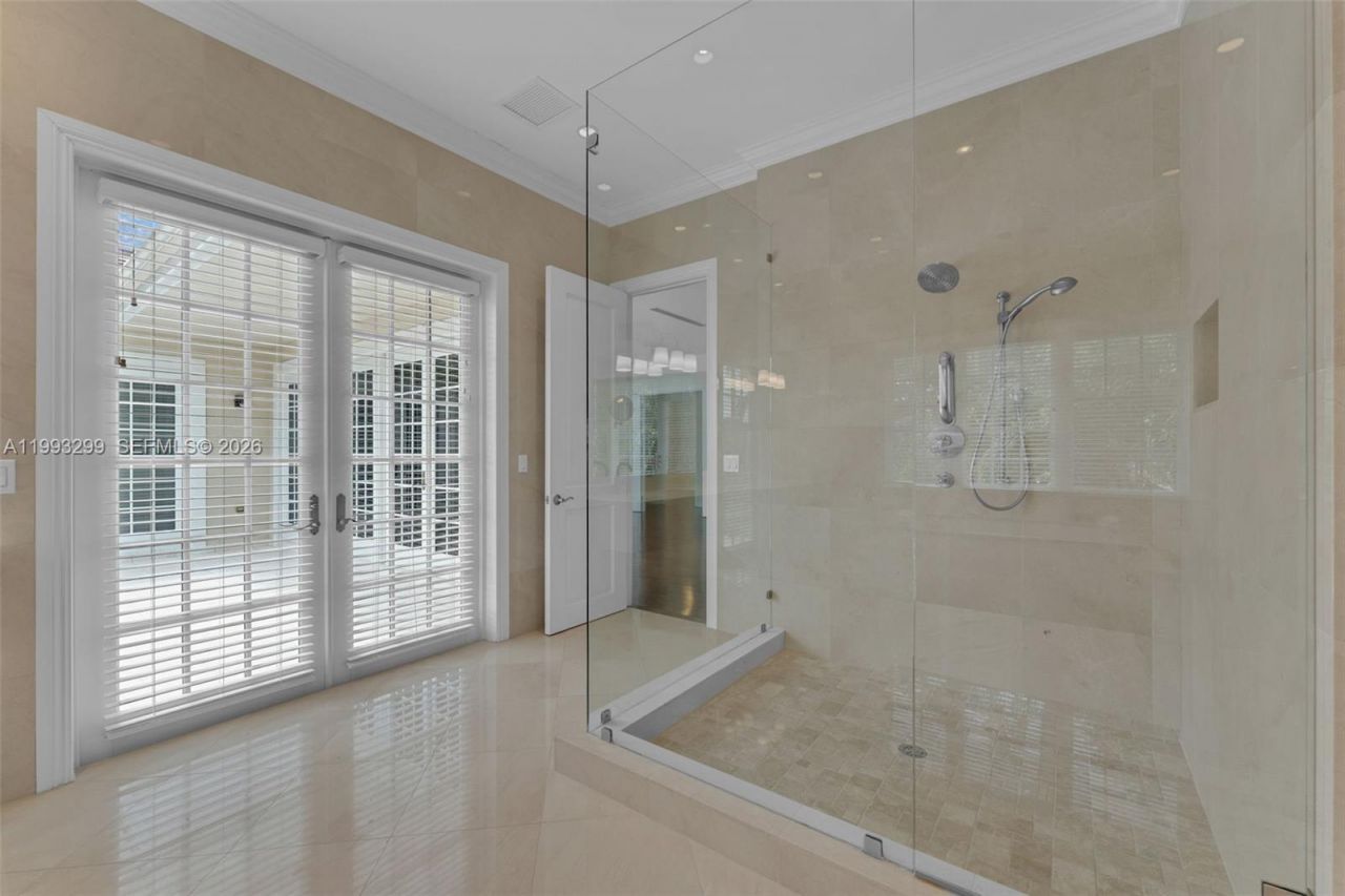 797 Ridgewood Rd , Unit ., Key Biscayne, FL 33149 Photo