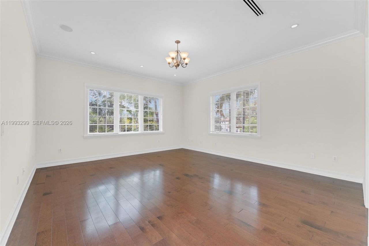 797 Ridgewood Rd , Unit ., Key Biscayne, FL 33149 Photo