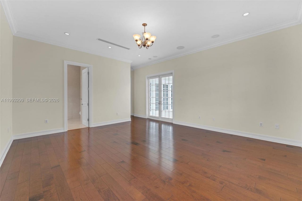 797 Ridgewood Rd , Unit ., Key Biscayne, FL 33149 Photo